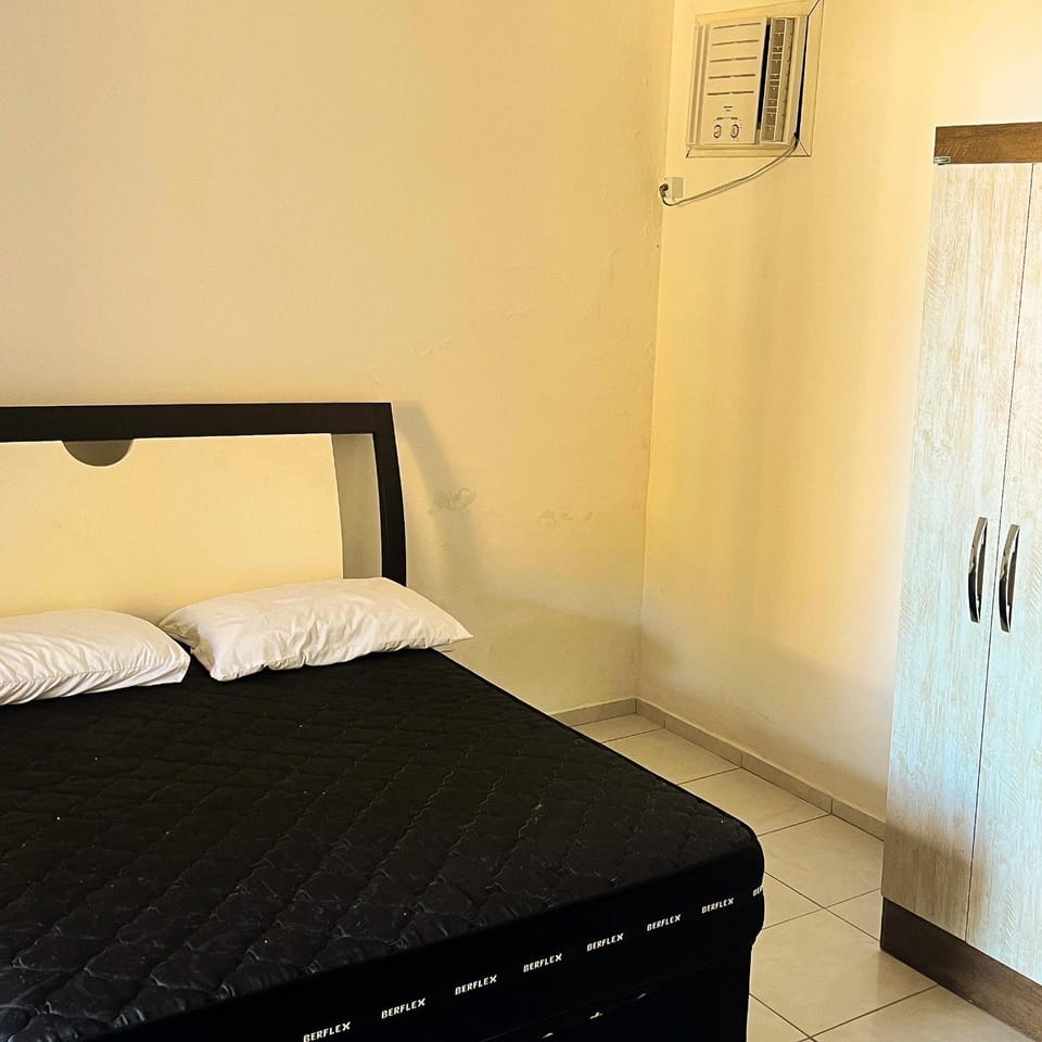 Bed, Bedroom, air conditioner