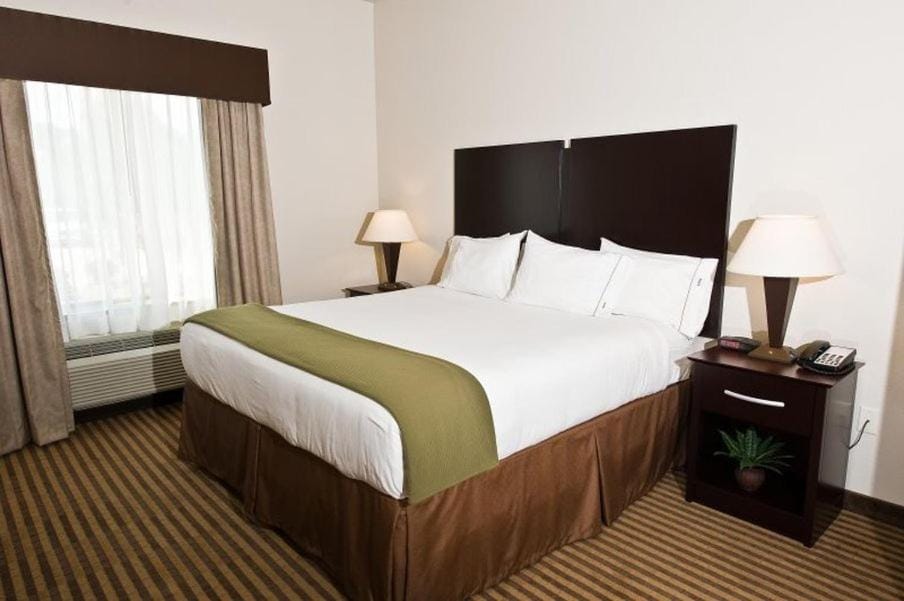 Holiday Inn Express and Suites Heber Springs by IHG Hotel in Heber Springs