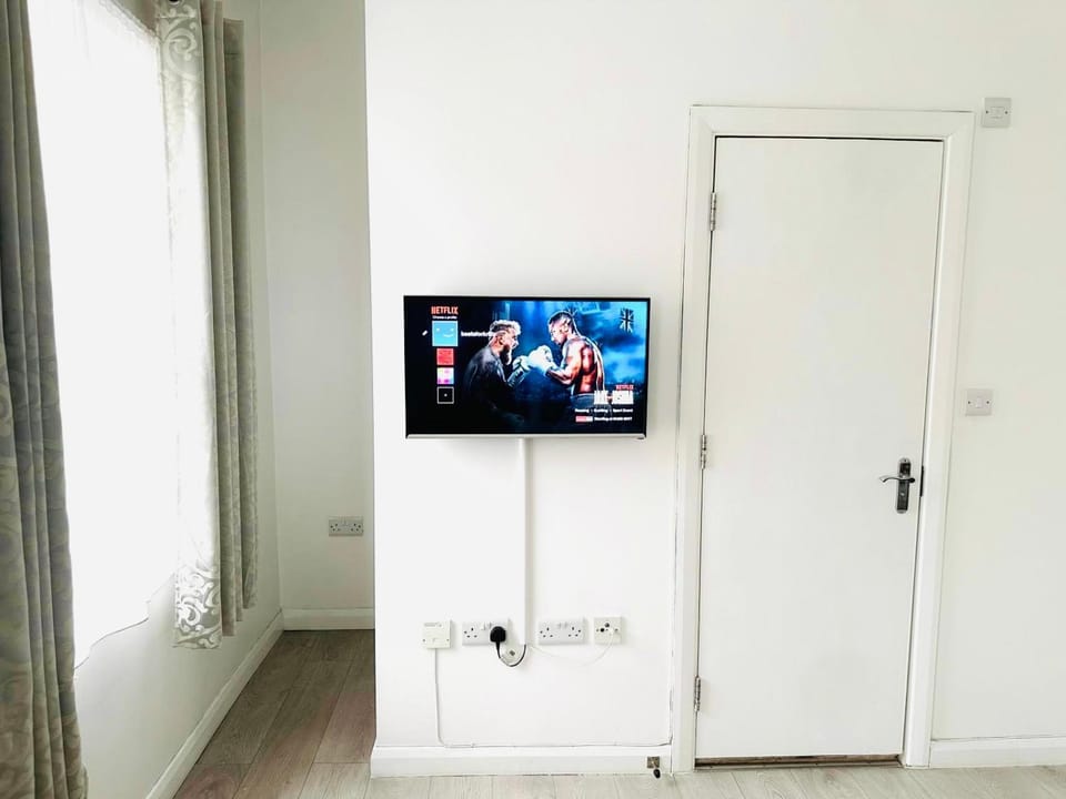 Westferry Bed and Breakfast in London
