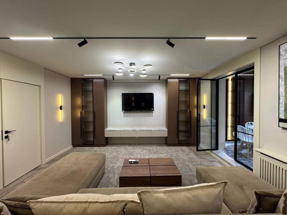 TV and multimedia, Living room, wardrobe