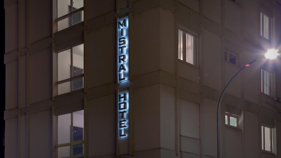 Facade/entrance, Decorative detail