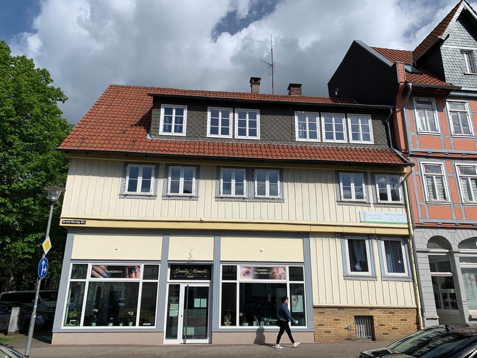 Property building, Day