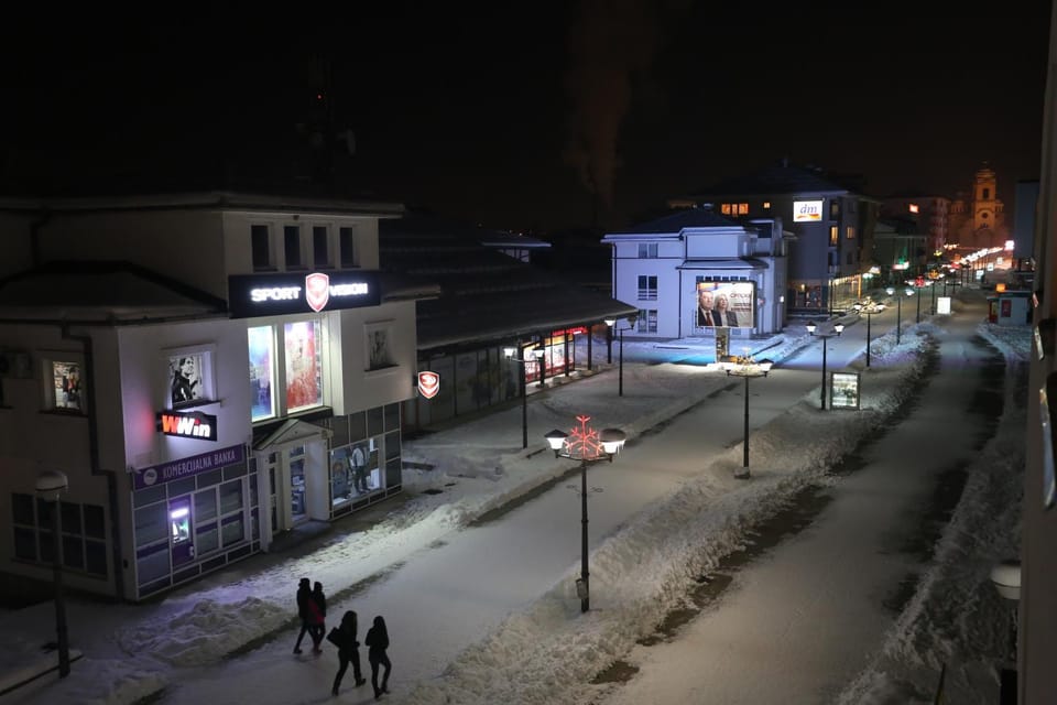 Night, Winter, Street view, Location