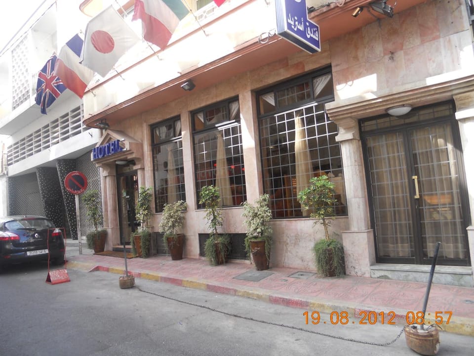 Facade/entrance
