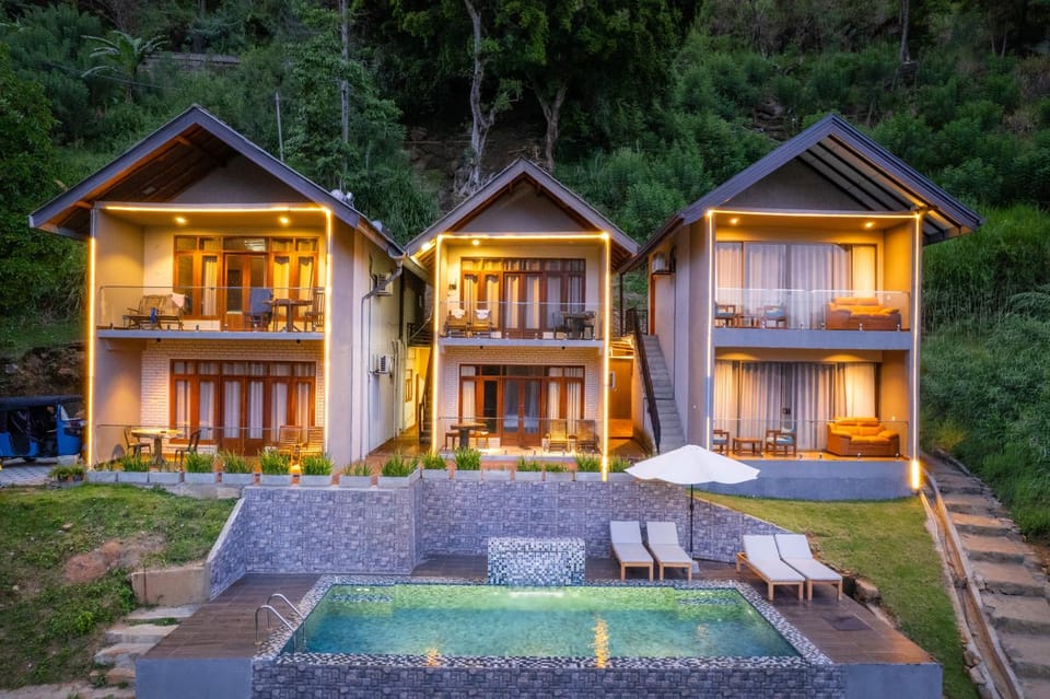 Property building, Swimming pool