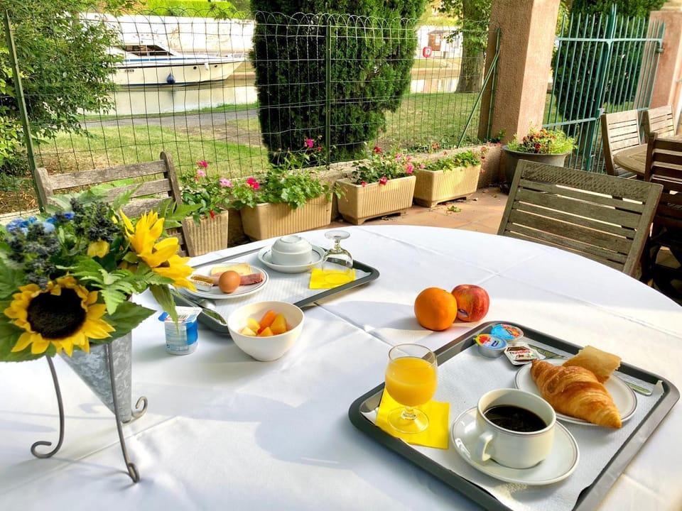 Spring, Summer, Breakfast