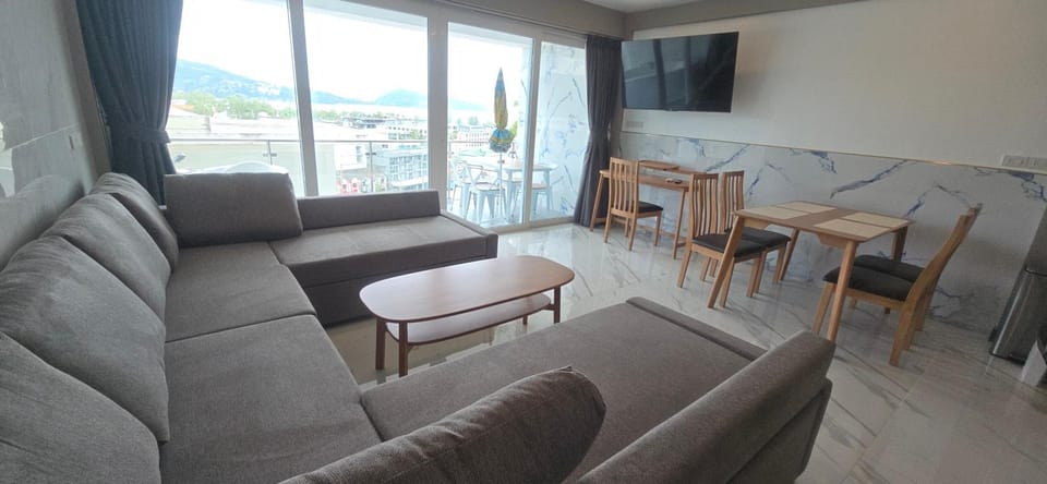 TV and multimedia, Living room, Dining area