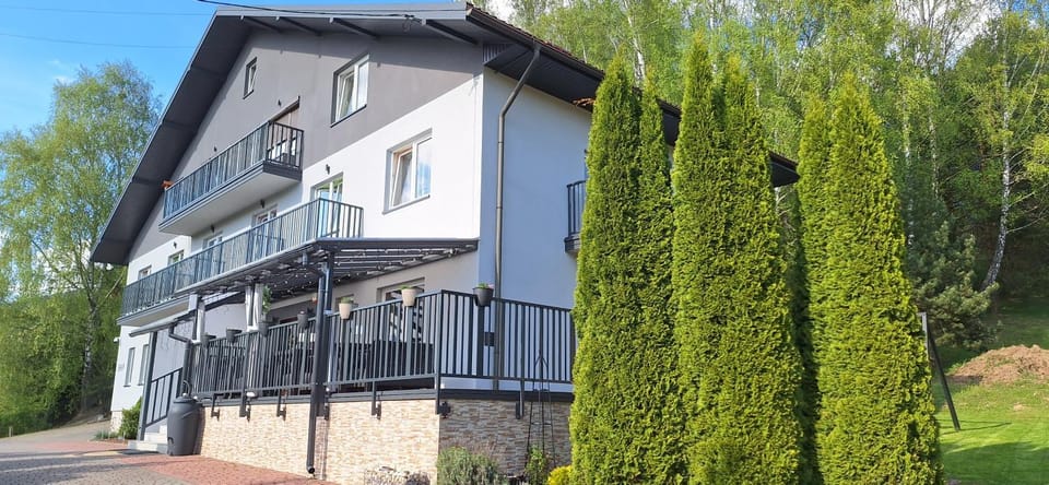 Property building, Spring, Day, Garden, Garden view