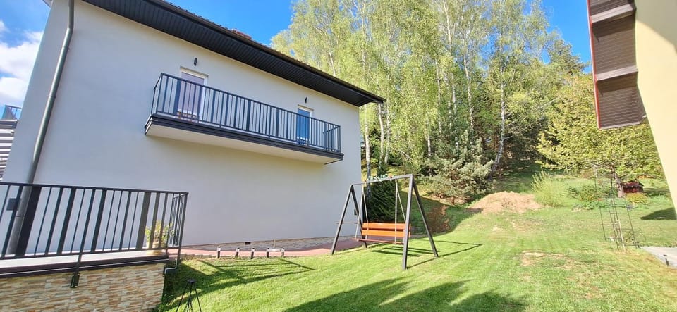 Property building, Spring, Day, Natural landscape, Garden, Garden view