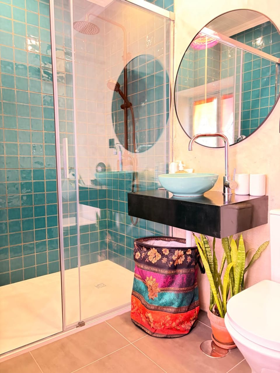 Shower, Toilet, Bathroom