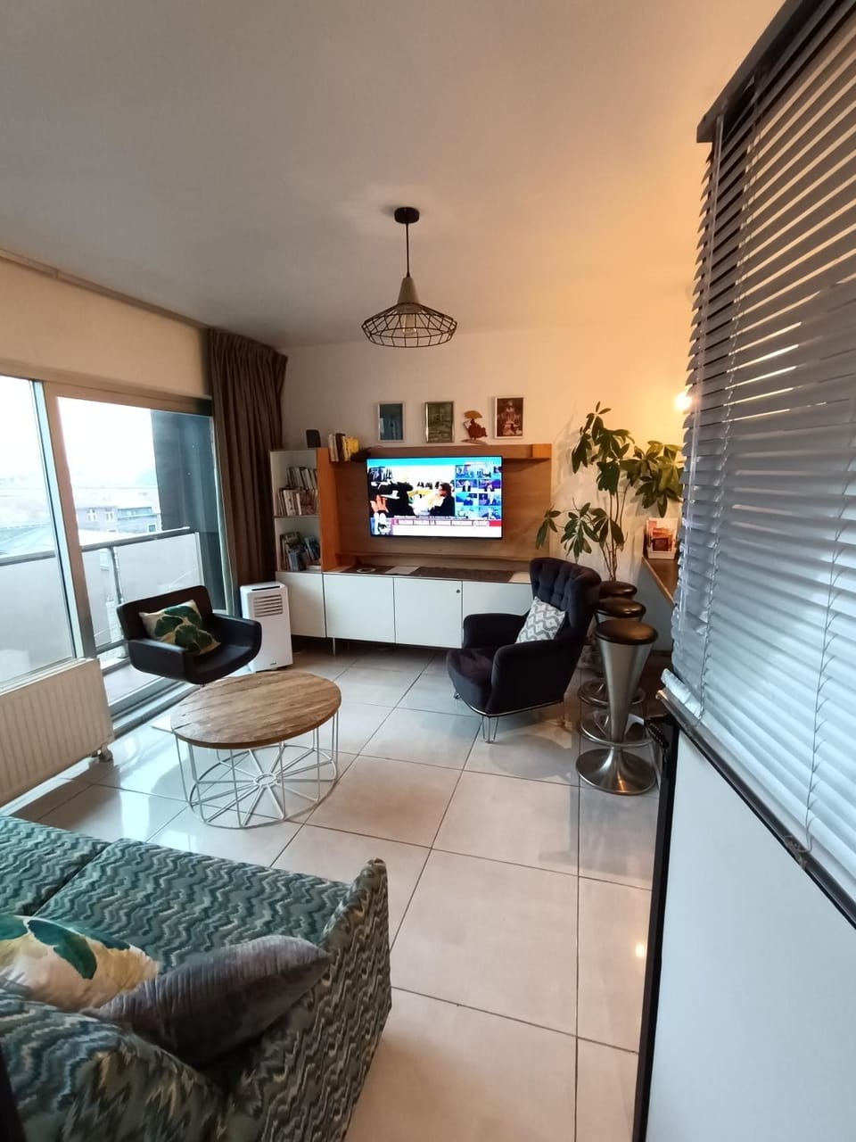 Liège centre 13 Quai Godefroid Kurth POUR 2 PERS à 25 min gare Guillemins Apartment in Liège