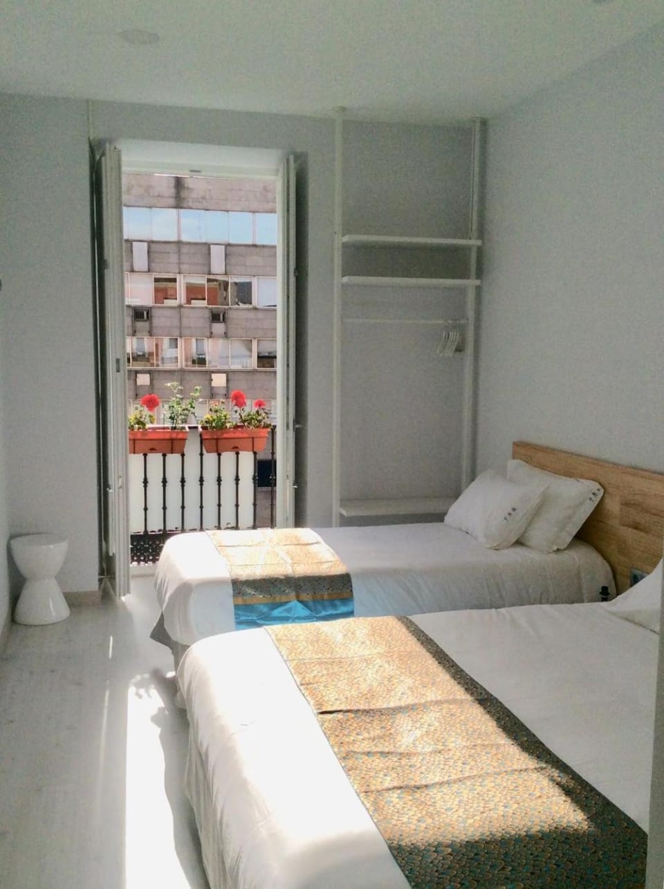 Bed, Balcony/Terrace, Photo of the whole room, Bedroom