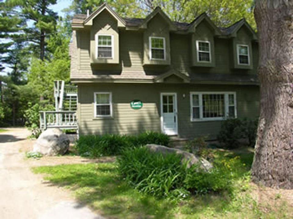 Facade/entrance, Day