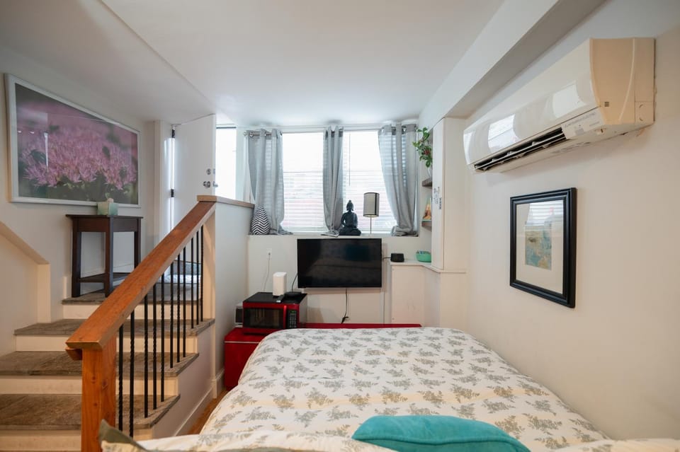 Amazing Location studio parking Apartment in North End Boston