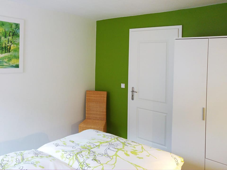 Day, Bedroom, On site