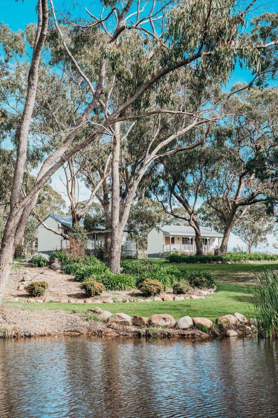 Granite Gardens Cottages & Lake Retreat Bed and Breakfast in Queensland