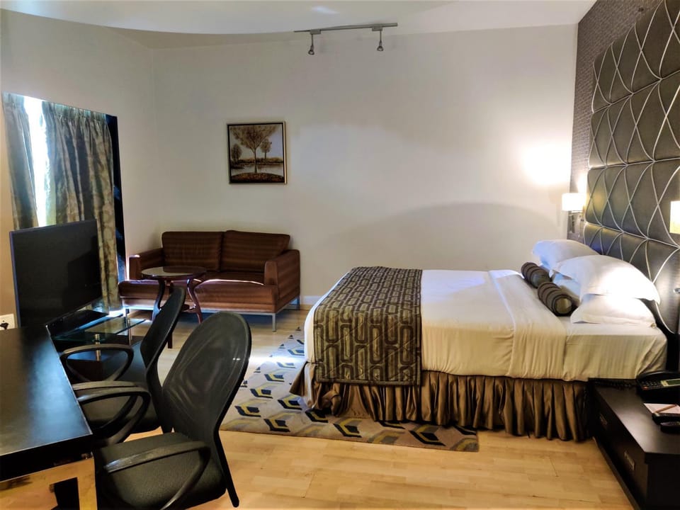 Hotel Satkar Residency Hotel in Thane