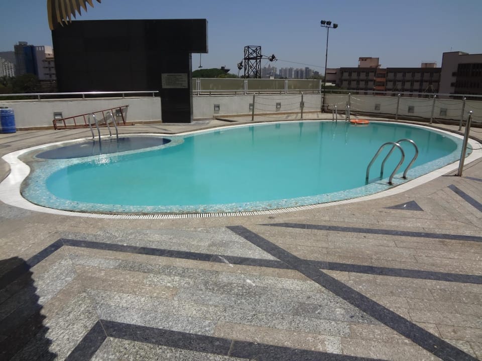 Day, Swimming pool, Swimming pool