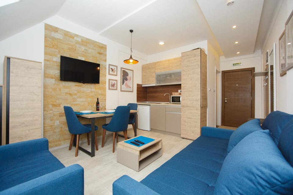 TV and multimedia, Kitchen or kitchenette