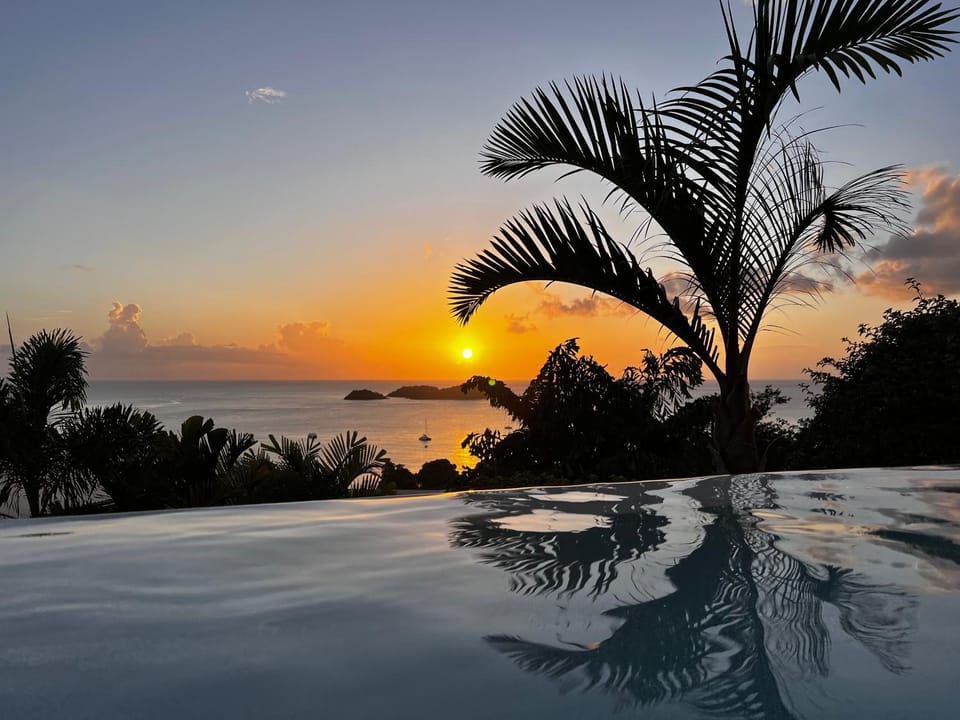 Sunset Palm - Villa Créole avec piscine face au coucher de soleil et à la réserve Cousteau Villa in Bouillante