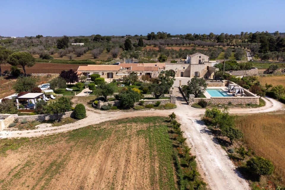 Agriturismo Alonì Costarella Masseria Resort in Apulia