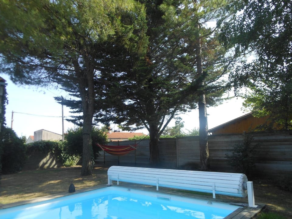 Garden, Swimming pool