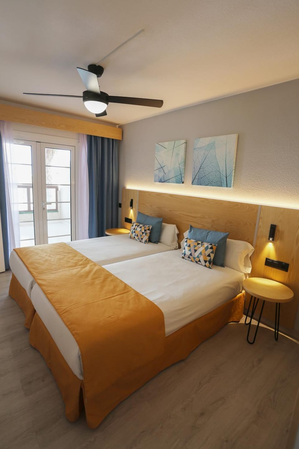 Hotel-Apartamentos Andorra Apartment hotel in Playa de las Americas