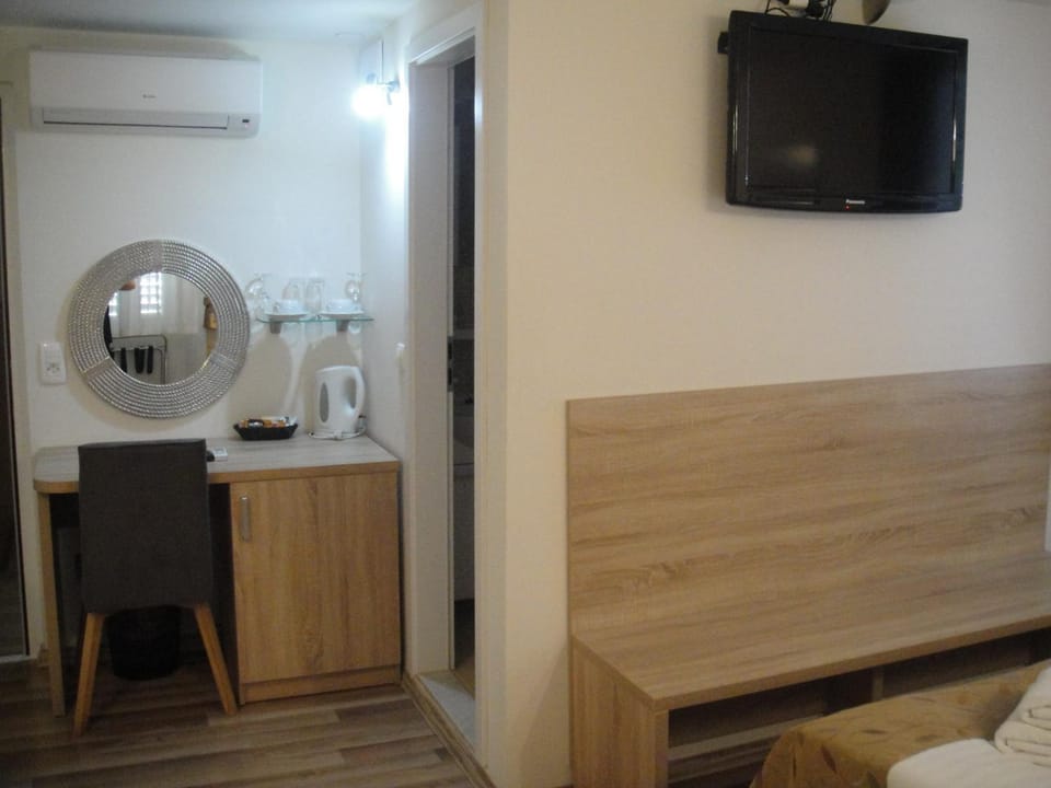 Coffee/tea facilities, Bedroom