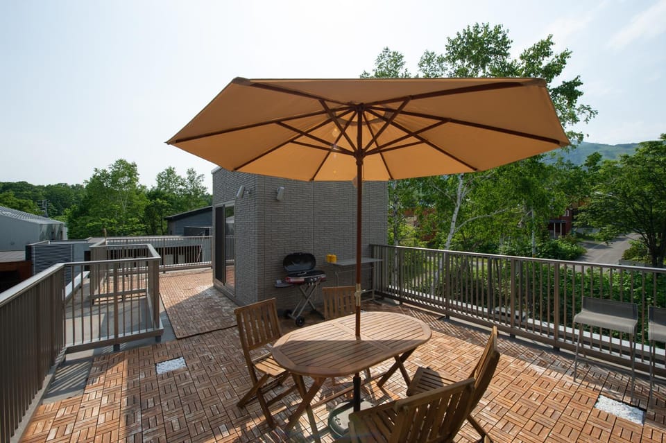 Summer, Balcony/Terrace