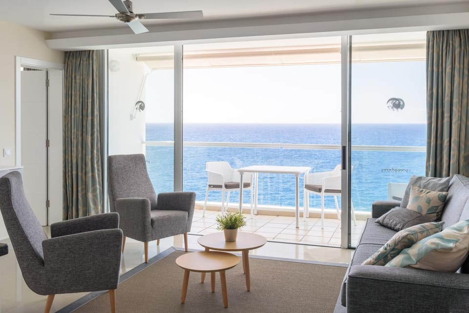 Balcony/Terrace, Living room, Sea view