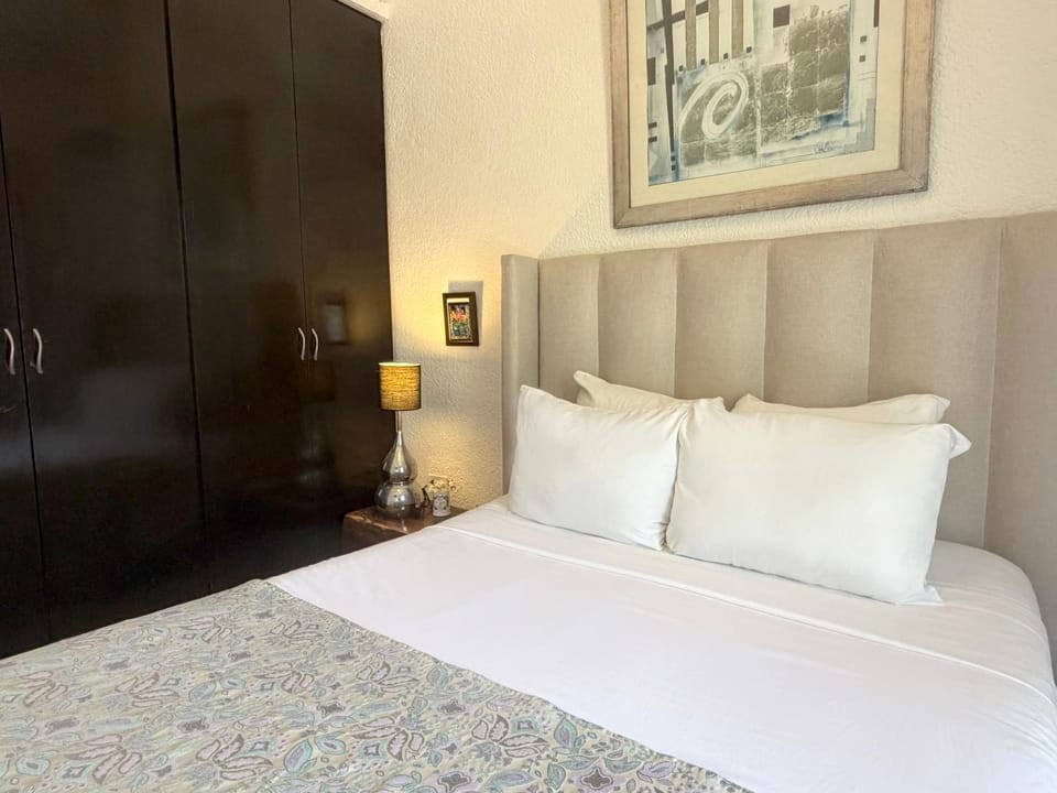 Bed, Photo of the whole room, Bedroom, wardrobe
