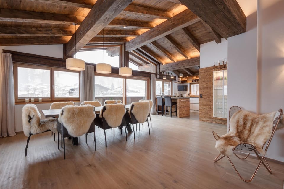 Kitchen or kitchenette, Living room, Dining area