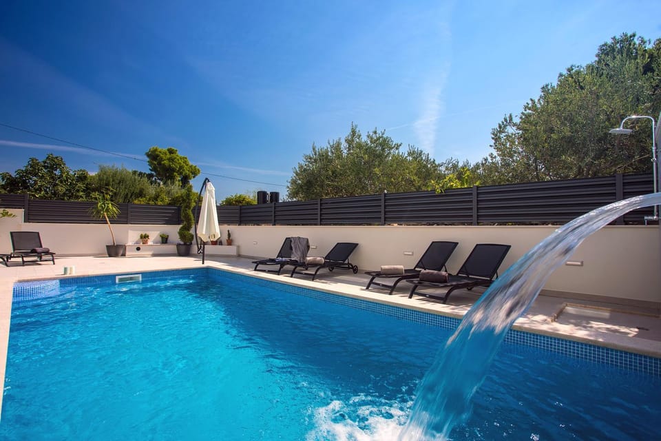 BBQ facilities, Garden, Balcony/Terrace