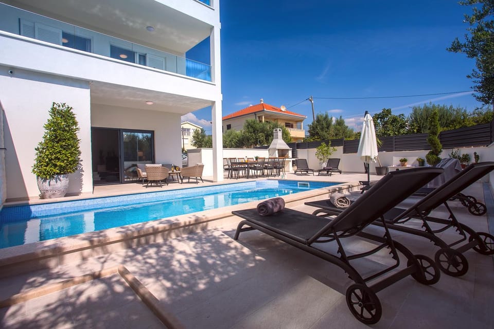 Property building, BBQ facilities, Garden, Garden, Spa and wellness centre/facilities, On site