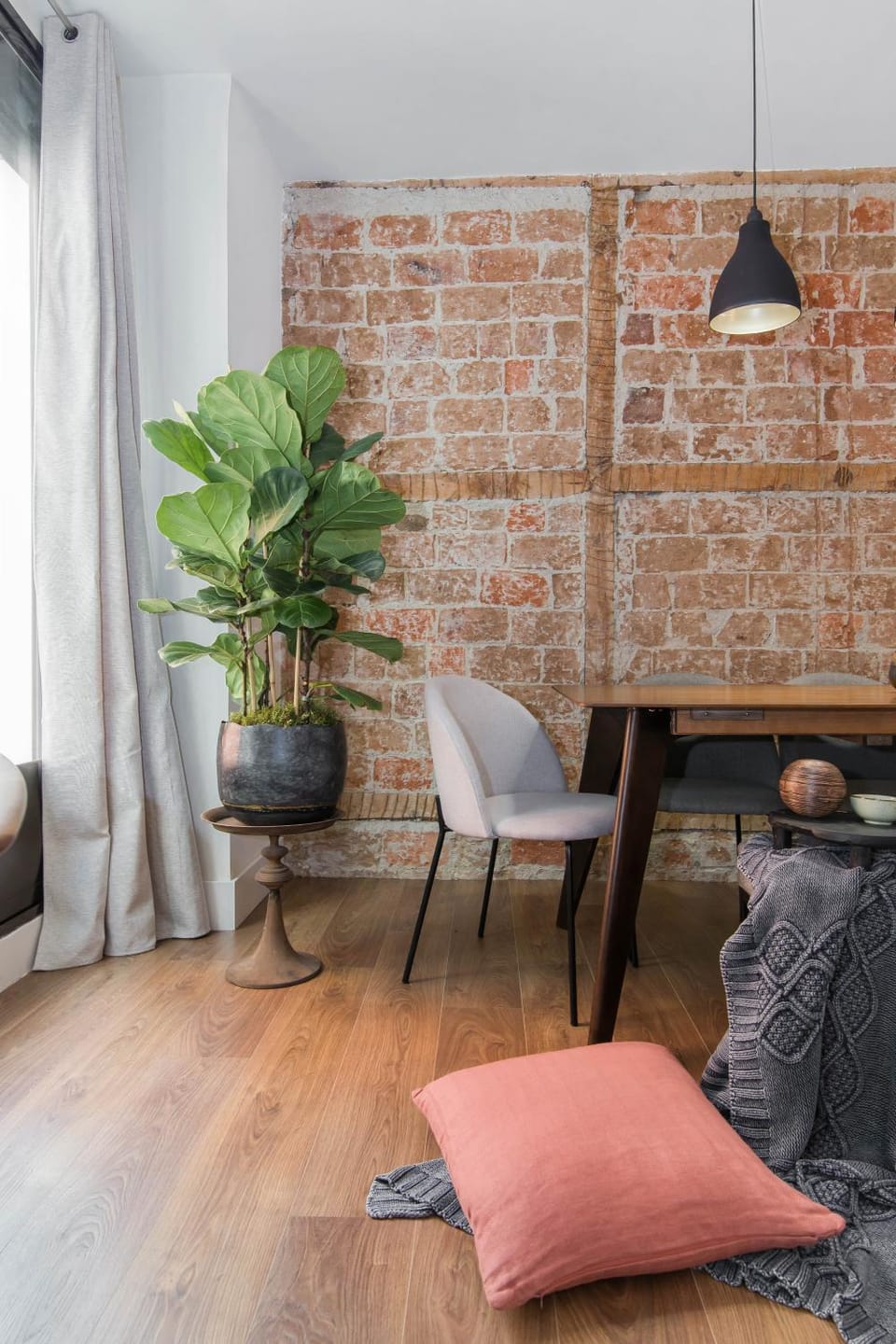 Living room, Dining area