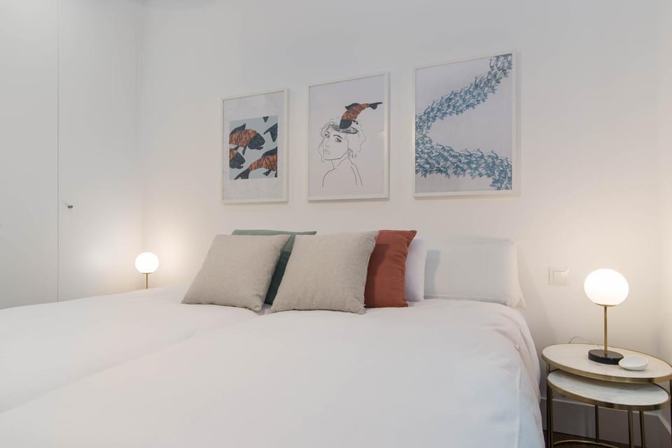 Bed, Photo of the whole room, Bedroom