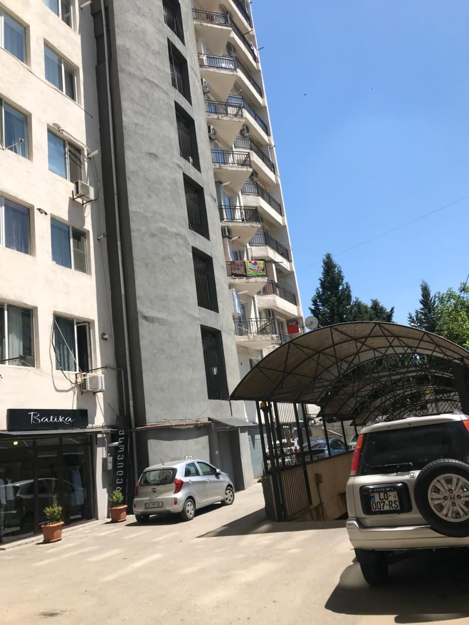 Property building, Location