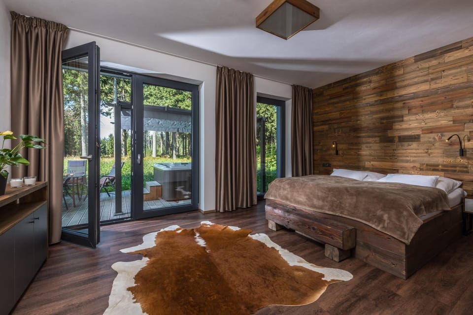 Bedroom, Garden view