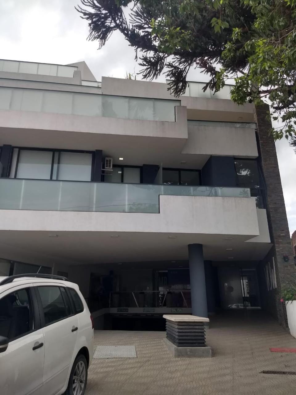 Property building, Facade/entrance