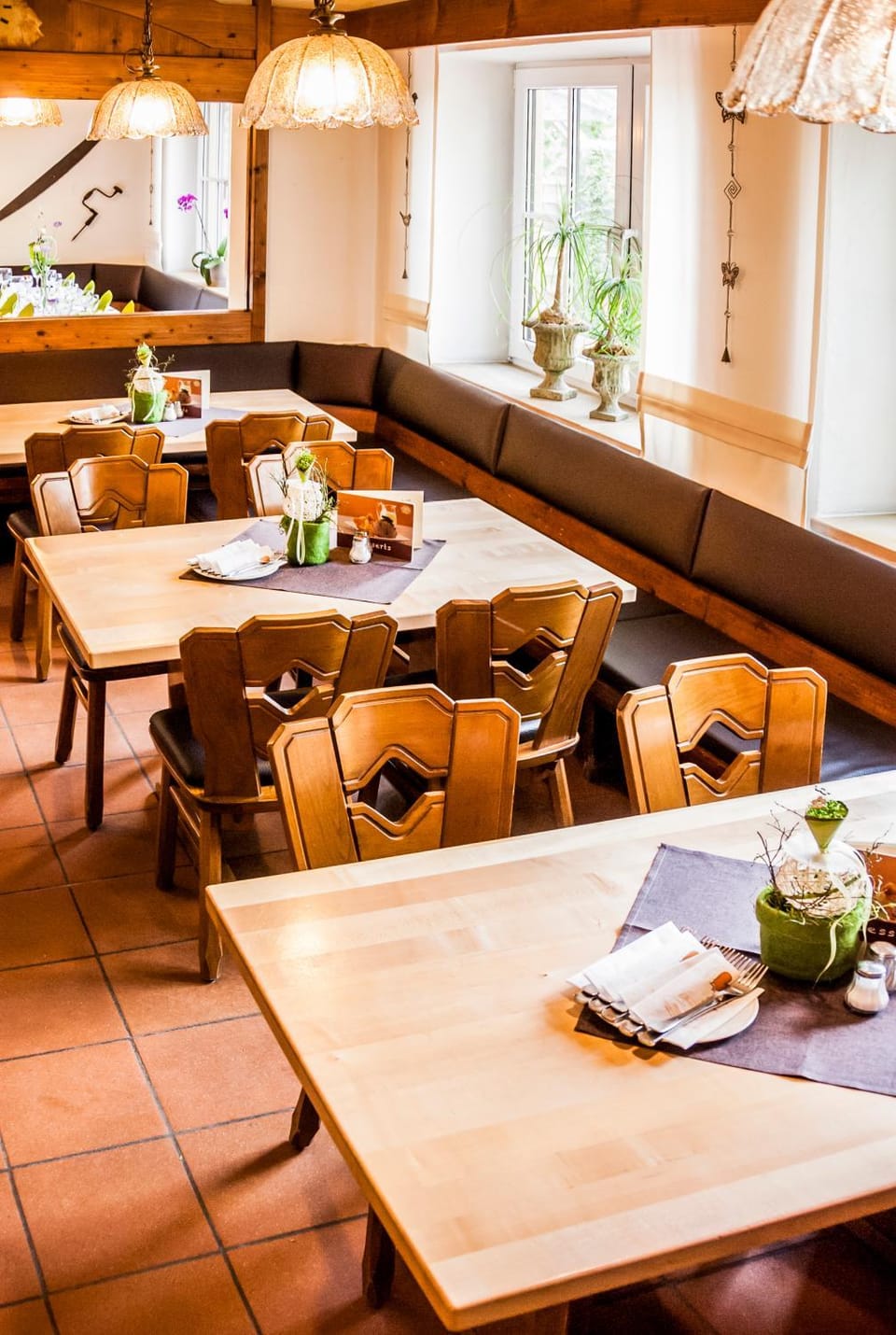 Restaurant/places to eat, Restaurant/places to eat