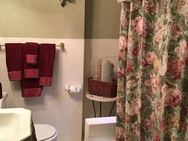 Brookview Manor Inn Bed and Breakfast in Pocono Mountains