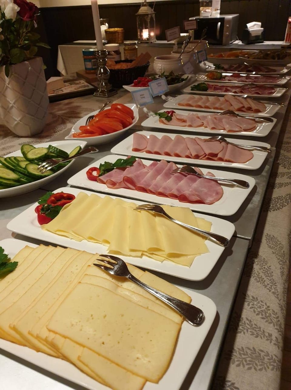Breakfast, Buffet breakfast