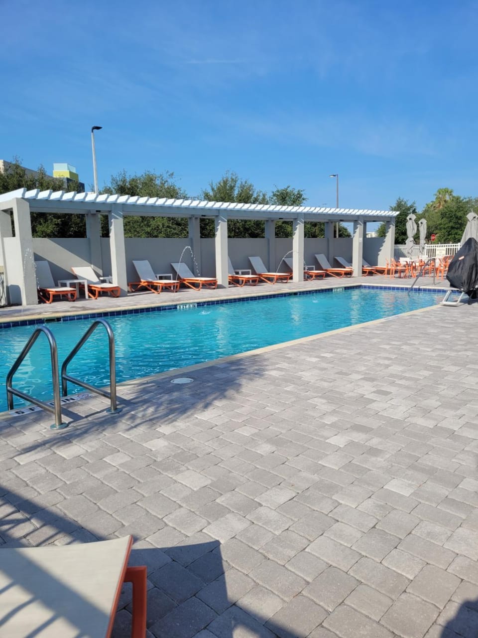 Day, Pool view, Swimming pool, sunbed