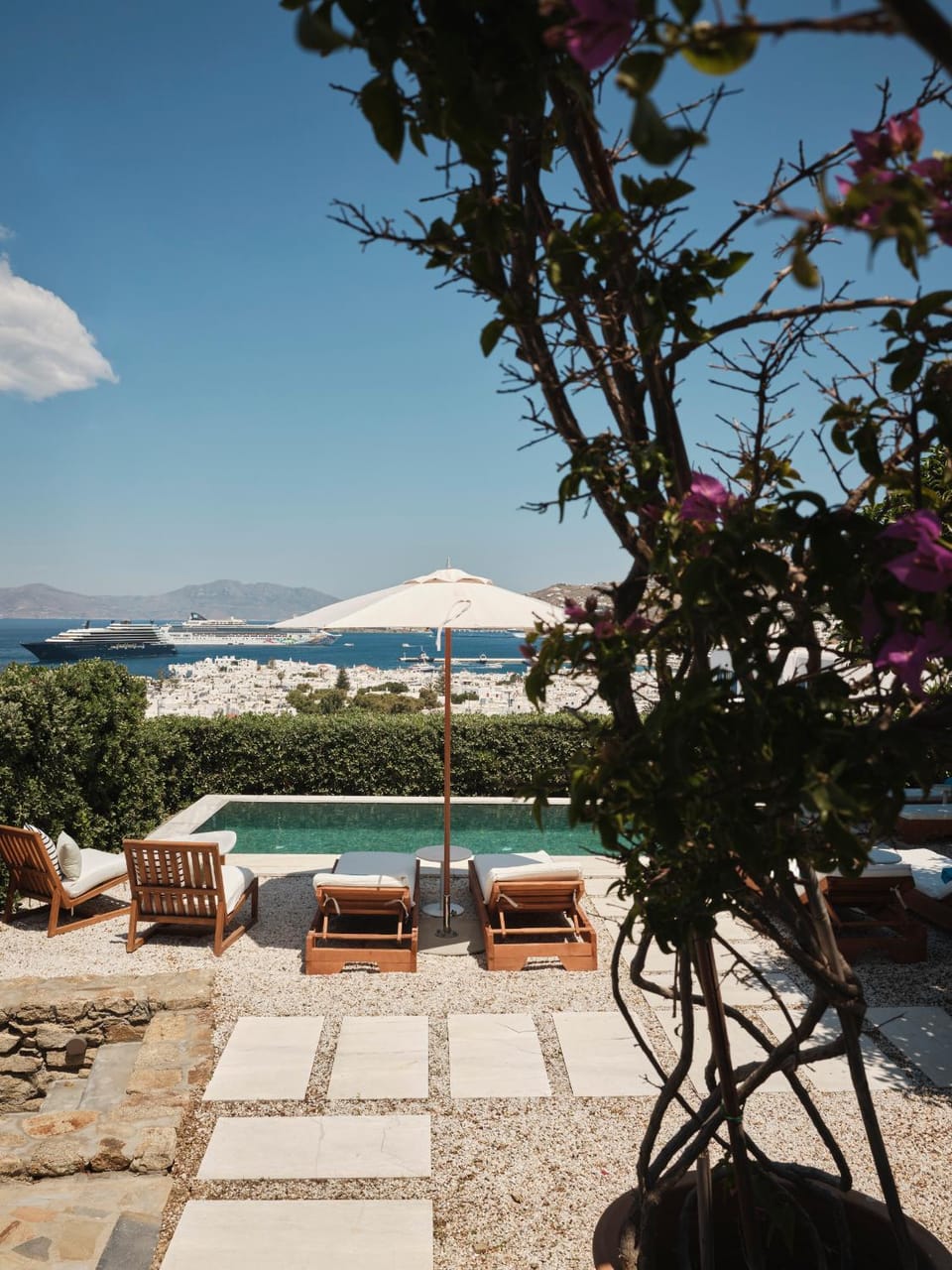 View (from property/room), Pool view, Swimming pool, sunbed