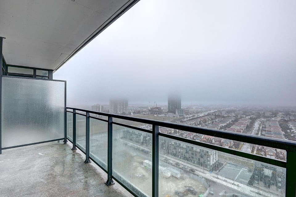 Pathway Suites Apartment in Mississauga