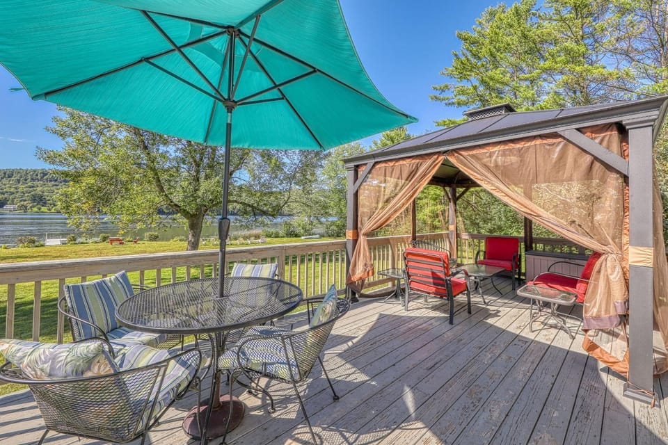Adirondack Adventuring House in Lake George
