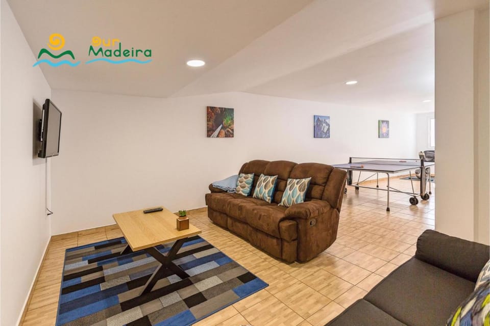 TV and multimedia, Seating area