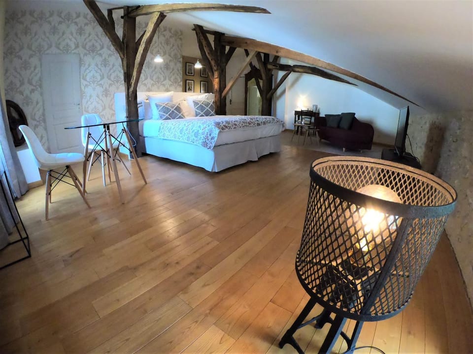 Photo of the whole room, Decorative detail, Bedroom