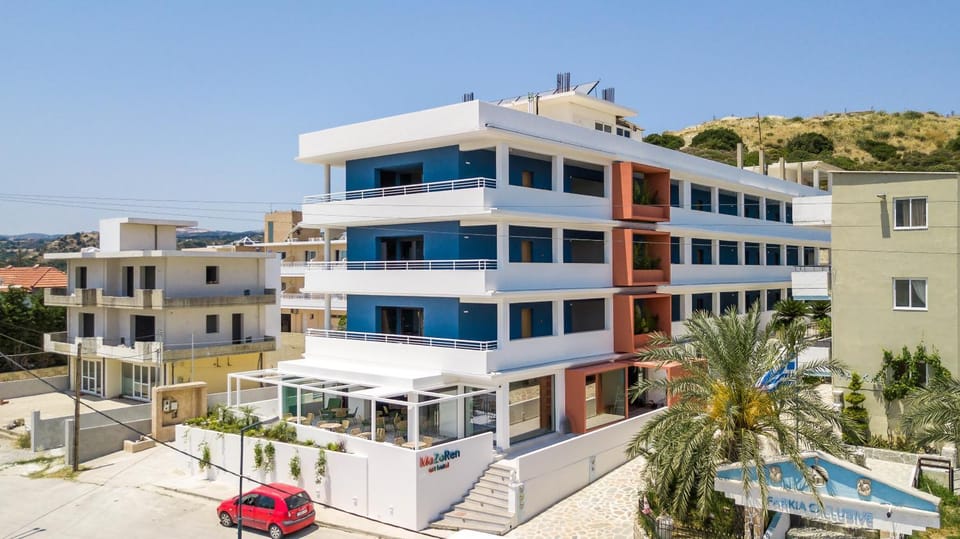 Property building, Neighbourhood