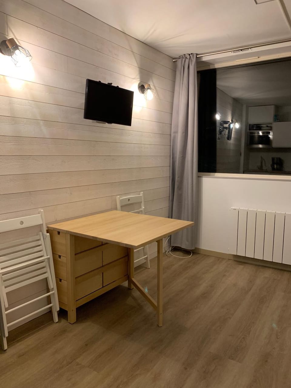TV and multimedia, Dining area